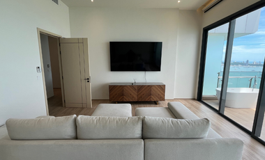 For sale 3 bedrooms condo in Bang Lamung, Chonburi