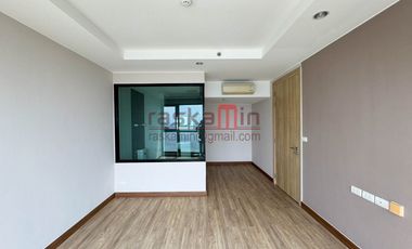 À vendre 1 chambre condo à Si Racha, Chonburi