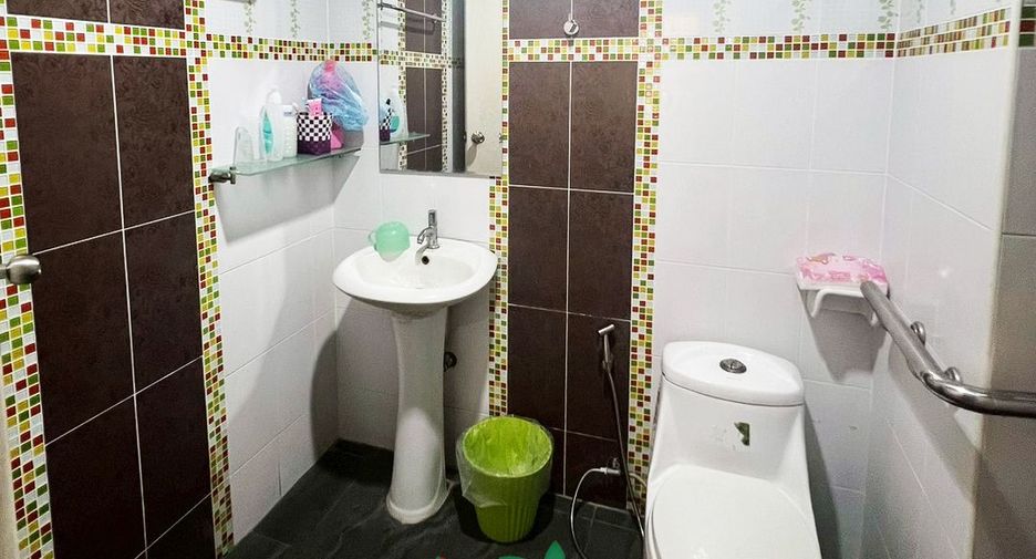 Продажа 3 спальни дом в Phan Thong, Чонбури