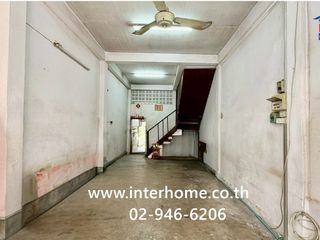 Local comercial en venta de 3 habitaciones en Yan Nawa, Bangkok