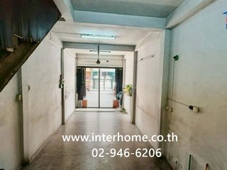 Local comercial en venta de 3 habitaciones en Yan Nawa, Bangkok