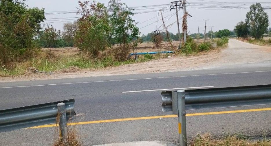 出售 土地 在 Lat Yao, Nakhon Sawan