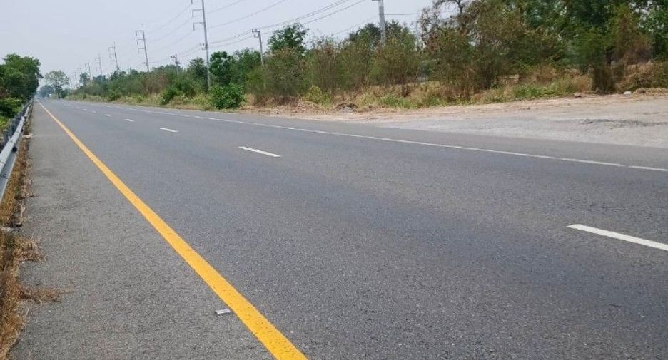 出售 土地 在 Lat Yao, Nakhon Sawan
