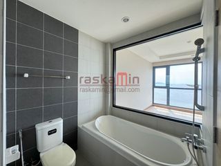 For sale 1 bed condo in Si Racha, Chonburi