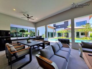 For sale 6 bedrooms villa in Bang Lamung, Chonburi