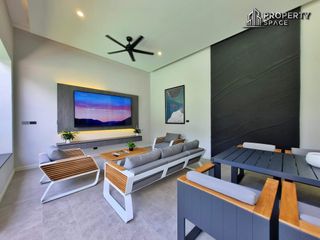 For sale 6 bedrooms villa in Bang Lamung, Chonburi