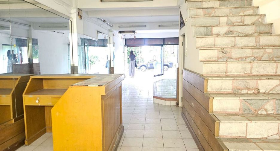For sale retail Space in Mueang Chiang Mai, Chiang Mai
