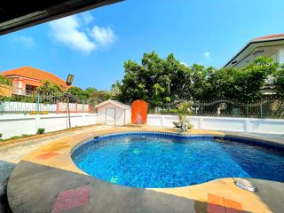 Haus zur Miete mit 4 Zimmer in Bang Lamung, Chonburi