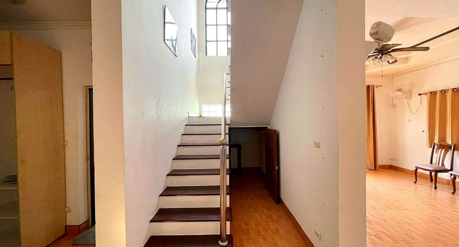 Haus zur Miete mit 4 Zimmer in Jomtien, Pattaya