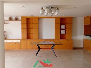 Local comercial en alquiler y en venta de 3 habitaciones en Taling Chan, Bangkok