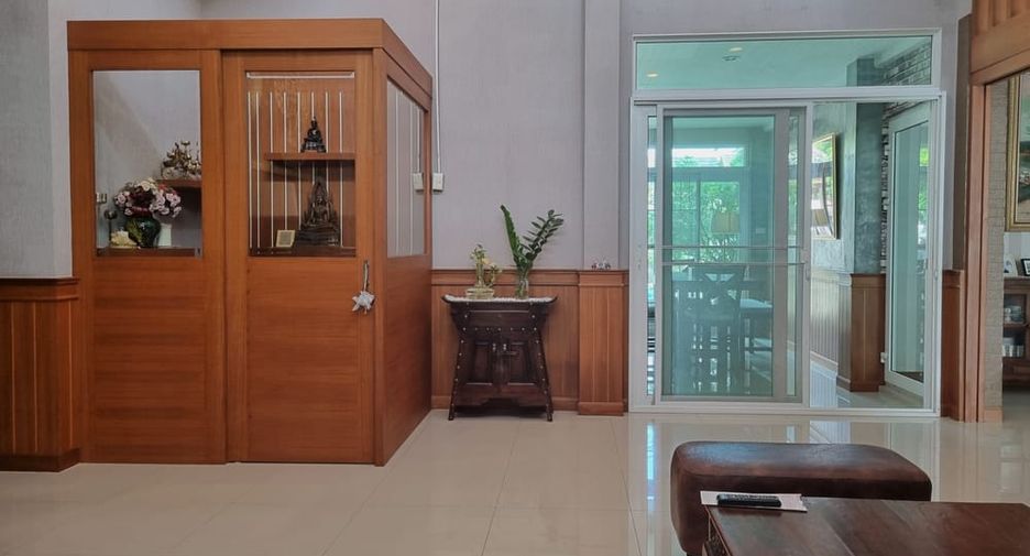 Villa zum Kauf mit 3 Zimmer in Bang Lamung, Chonburi