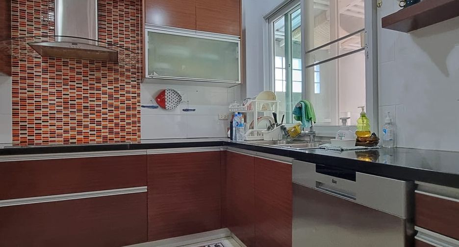 Villa zum Kauf mit 3 Zimmer in Bang Lamung, Chonburi