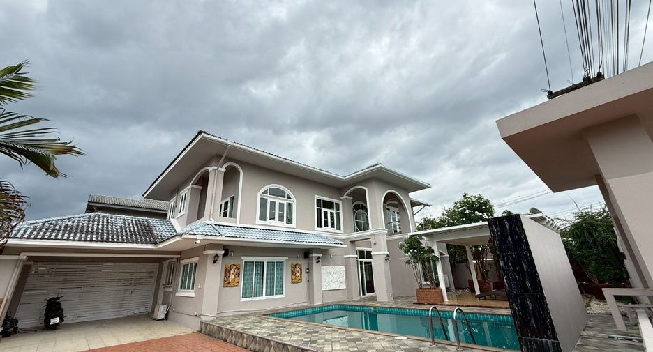 For rent and for sale 5 bedrooms house in Mueang Chiang Mai, Chiang Mai