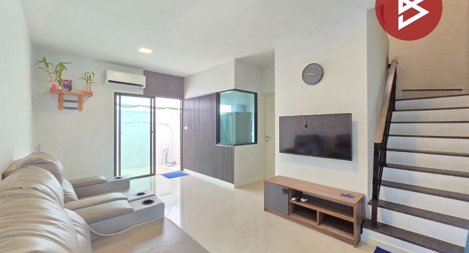 Reihenhaus zur Miete und zum Kauf mit 4 Zimmer in Phra Samut Chedi, Samut Prakan