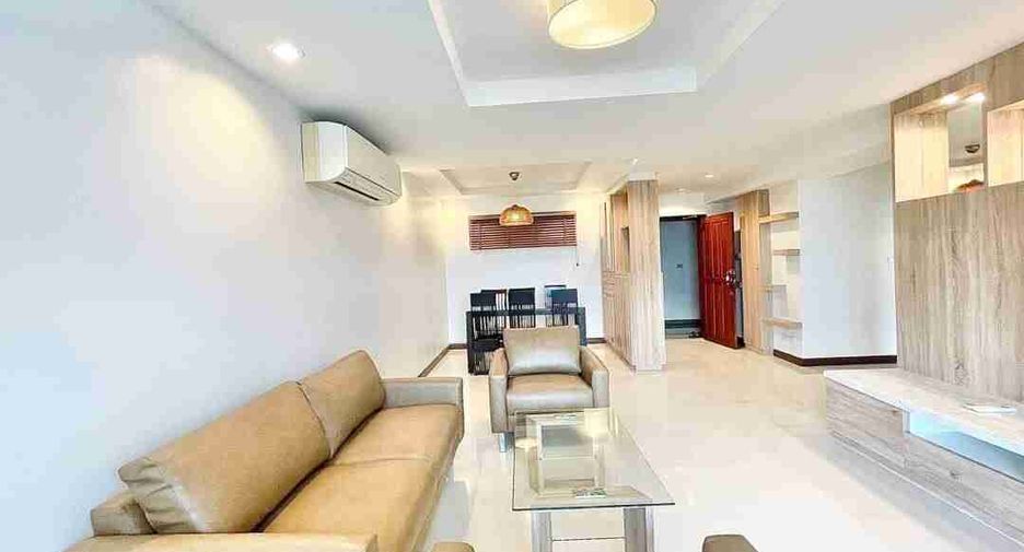 Condo en venta y en alquiler de 3 habitaciones en Watthana, Bangkok
