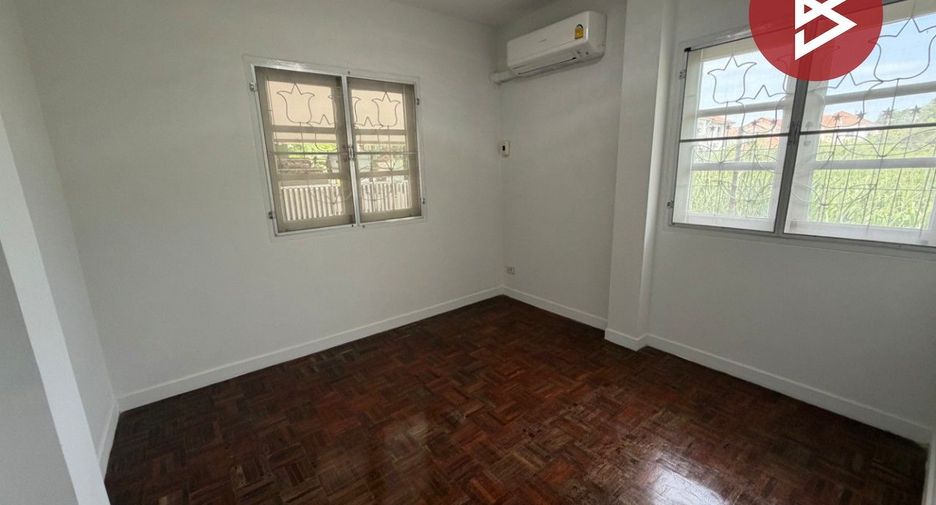 For sale 3 bedrooms house in Mueang Chon Buri, Chonburi