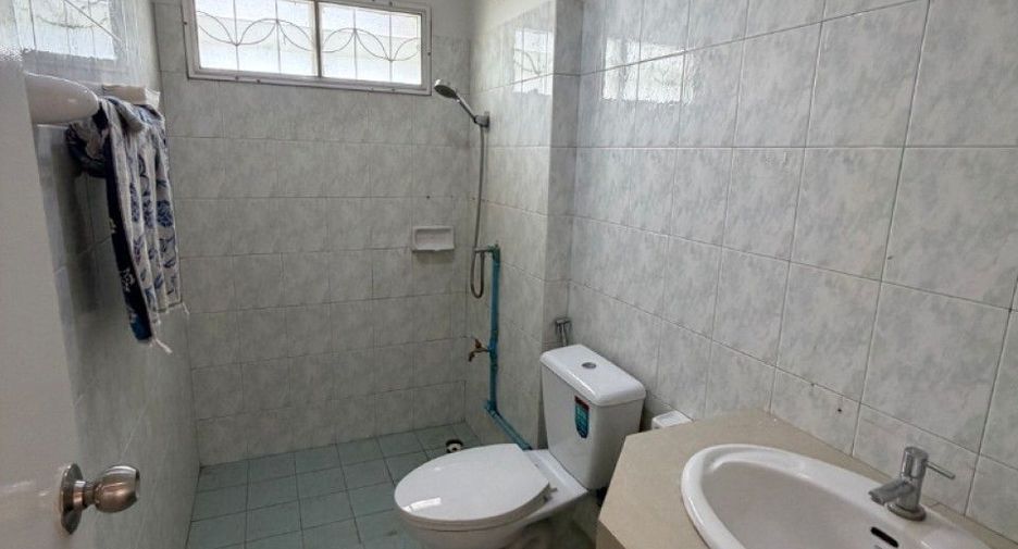 For sale 3 bedrooms house in Mueang Chon Buri, Chonburi