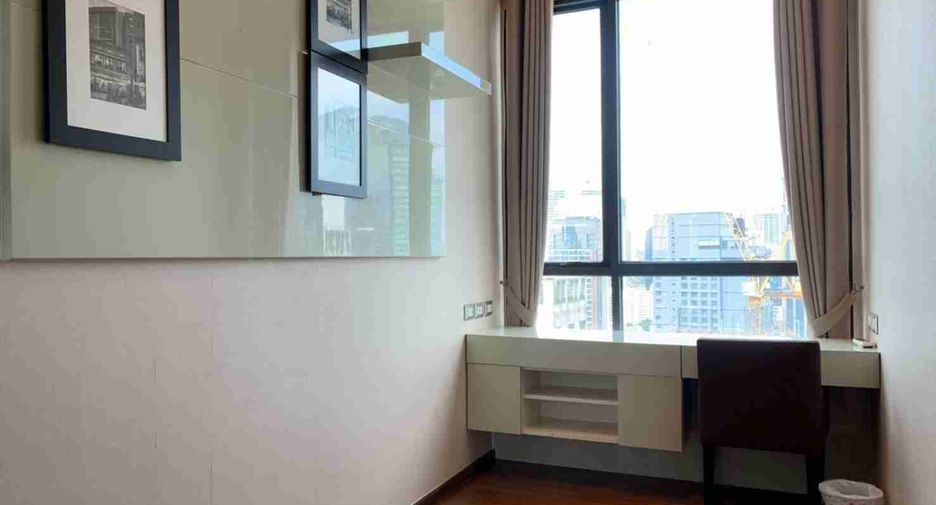 Продажа и аренда 3 спальни кондо в Кхлонг Тоеи, Бангкок