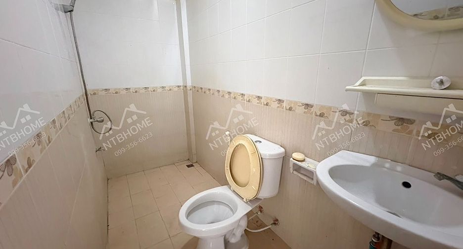 Casa adosada en venta de 4 habitaciones en Bueng Kum, Bangkok