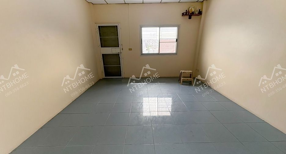 Casa adosada en venta de 4 habitaciones en Bueng Kum, Bangkok