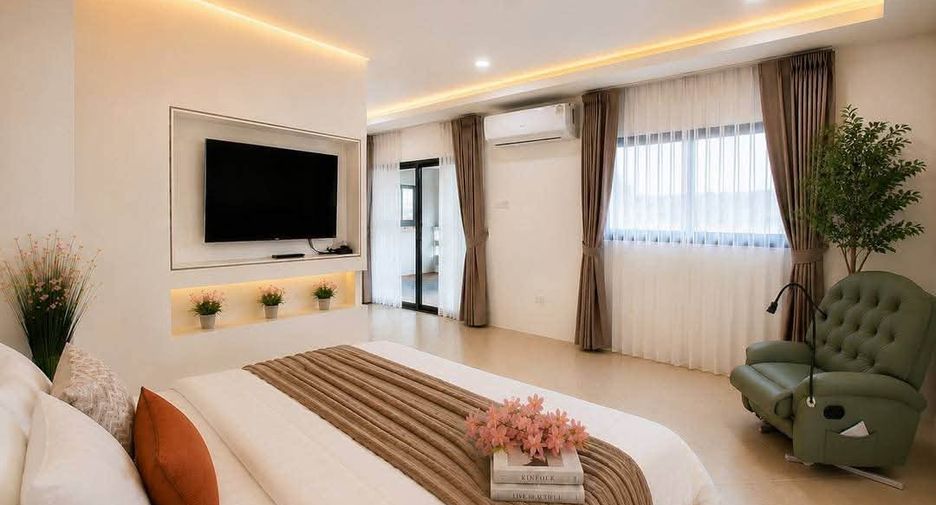 For rent 4 bedrooms villa in Bang Lamung, Chonburi