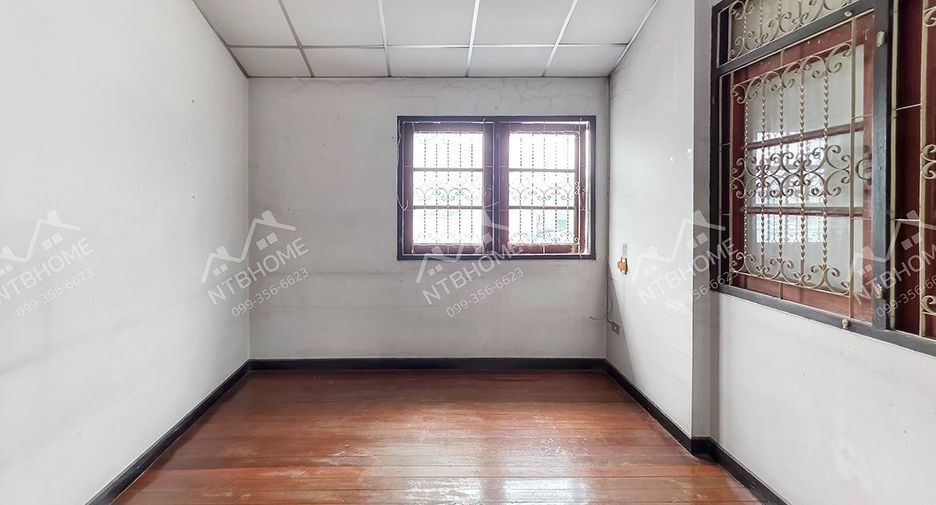 For sale 3 bedrooms house in Pak Kret, Nonthaburi