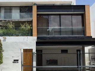 Casa en venta de 4 habitaciones en Bang Kapi, Bangkok