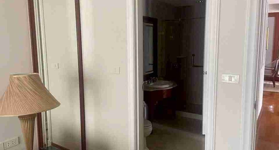 Wohnung zur Miete mit 2 Zimmer in Khlong Toei, Bangkok