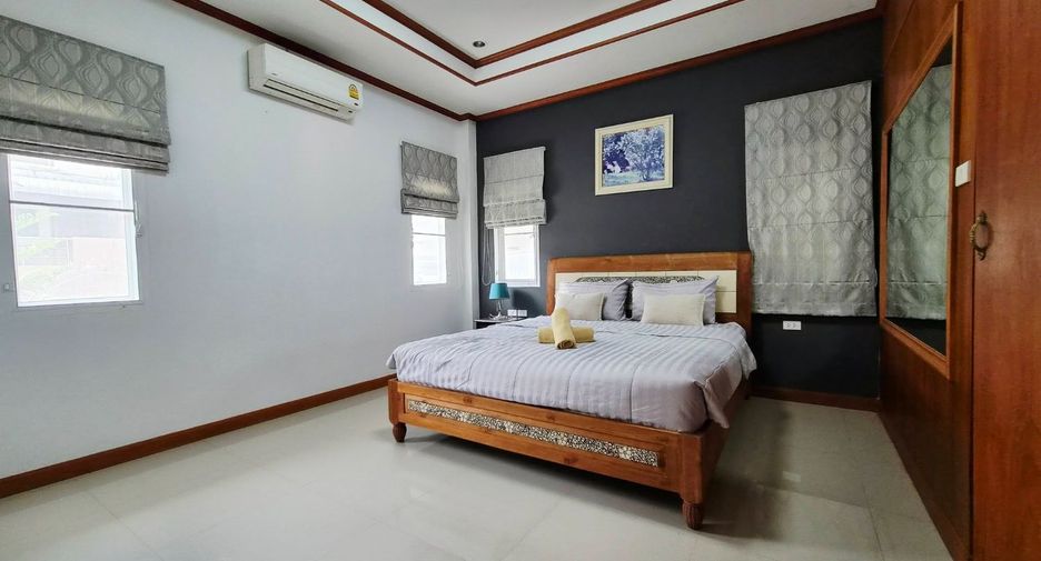 À louer et à vendre 5 chambres villa à Huay Yai, Pattaya