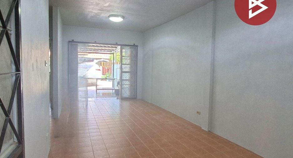 For sale 2 bedrooms townhouse in Mueang Chon Buri, Chonburi