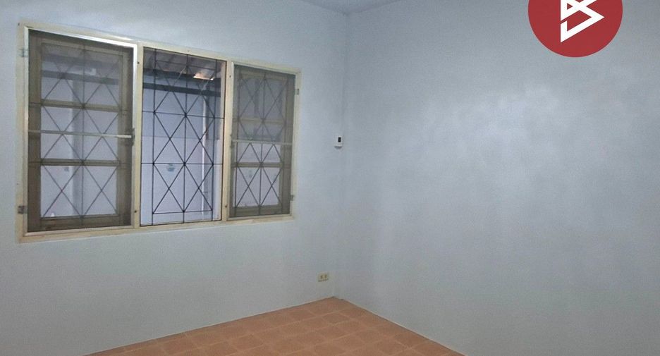 For sale 2 bedrooms townhouse in Mueang Chon Buri, Chonburi