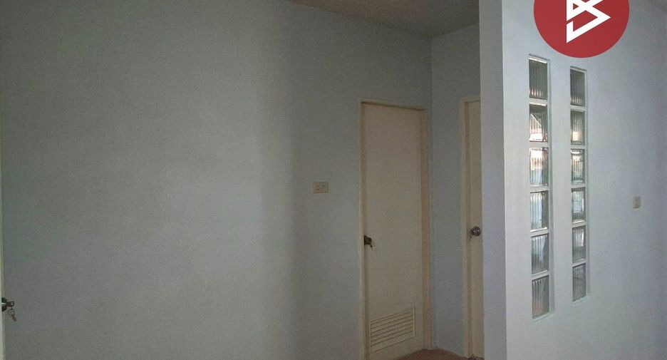 For sale 2 bedrooms townhouse in Mueang Chon Buri, Chonburi