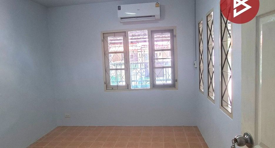 For sale 2 bedrooms townhouse in Mueang Chon Buri, Chonburi
