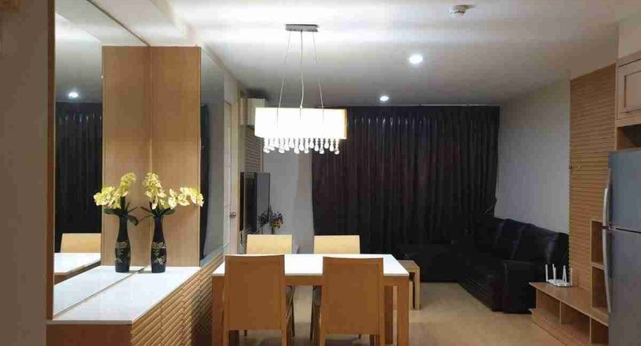 For sale そして for rent 2 ベッドルーム condo in Watthana, Bangkok