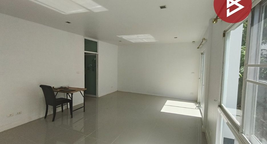 À vendre 3 chambres maison à Lat Krabang, Bangkok