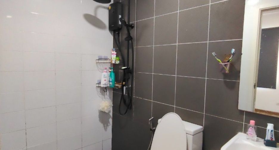 For sale 3 bedrooms townhouse in Bang Phli, Samut Prakan