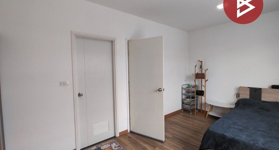 For sale 3 bedrooms townhouse in Bang Phli, Samut Prakan
