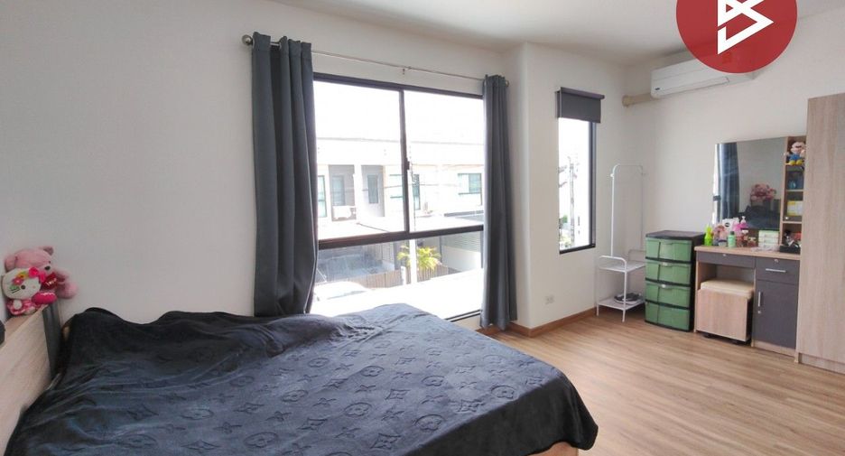 For sale 3 bedrooms townhouse in Bang Phli, Samut Prakan
