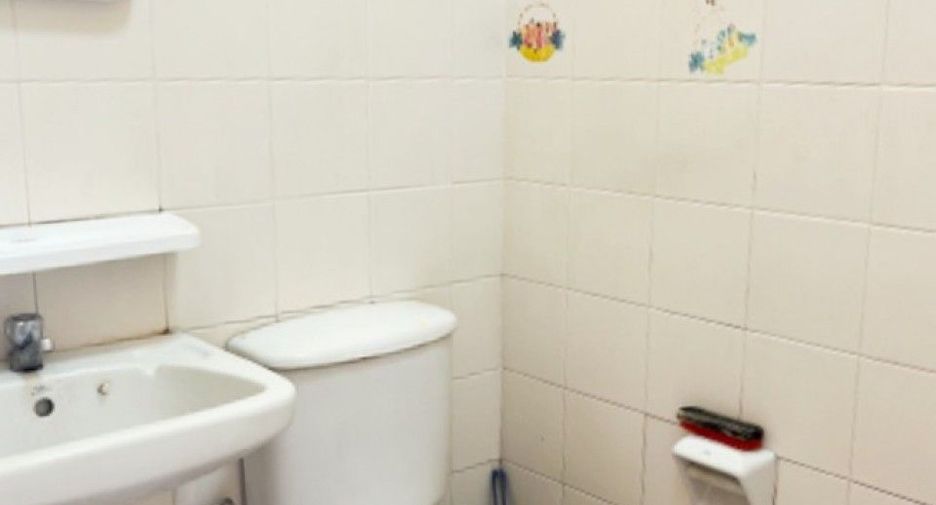 For sale 1 bed condo in Mueang Samut Sakhon, Samut Sakhon