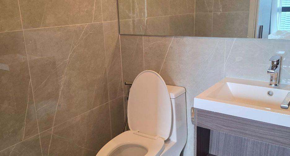 For rent 1 Beds condo in Huai Khwang, Bangkok