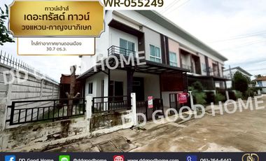 For sale 3 bedrooms townhouse in Lam Luk Ka, Pathum Thani