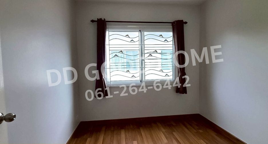 For sale 3 bedrooms townhouse in Lam Luk Ka, Pathum Thani