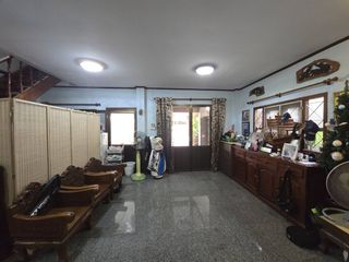 Haus zum Kauf mit 3 Zimmer in Phra Khanong, Bangkok