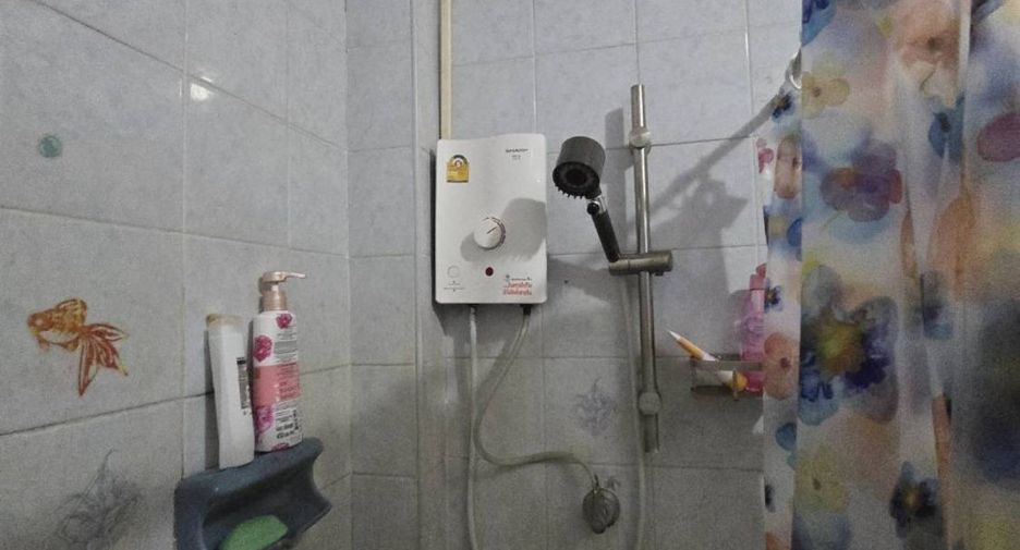 Haus zum Kauf mit 3 Zimmer in Phra Khanong, Bangkok