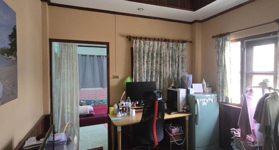 Haus zum Kauf mit 3 Zimmer in Phra Khanong, Bangkok