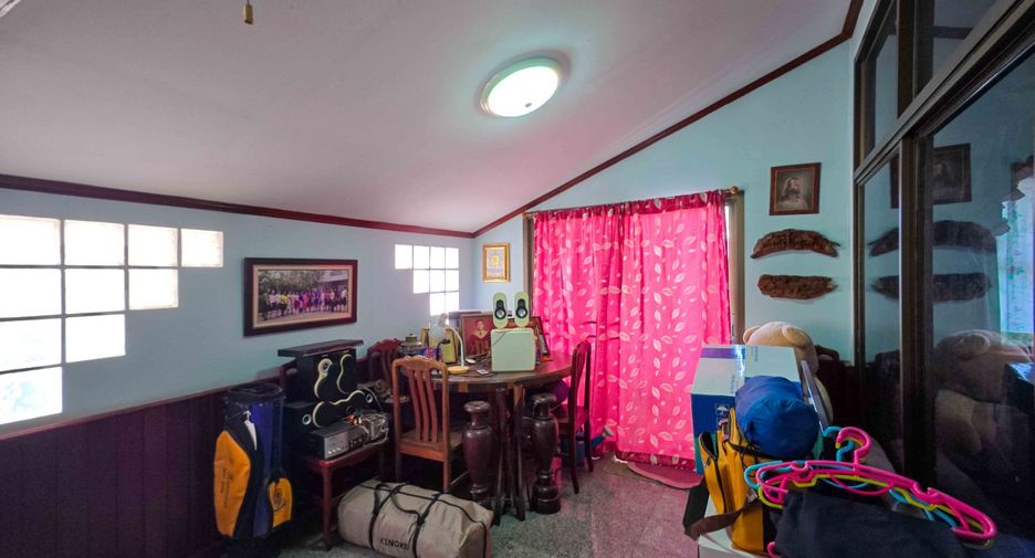 出售 3 卧室 独立屋 在 Phra Khanong, 曼谷