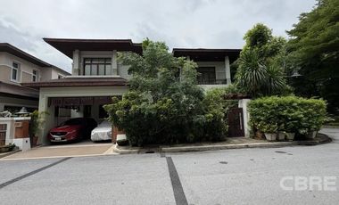 For sale 4 bedrooms house in Bang Kapi, Bangkok