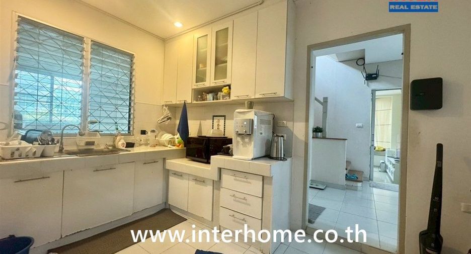 Haus zum Kauf mit 4 Zimmer in Bang Yai, Nonthaburi
