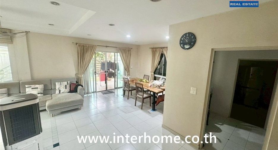 Haus zum Kauf mit 4 Zimmer in Bang Yai, Nonthaburi
