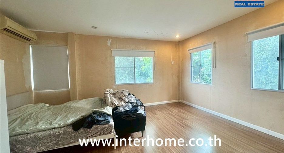 Haus zum Kauf mit 4 Zimmer in Bang Yai, Nonthaburi